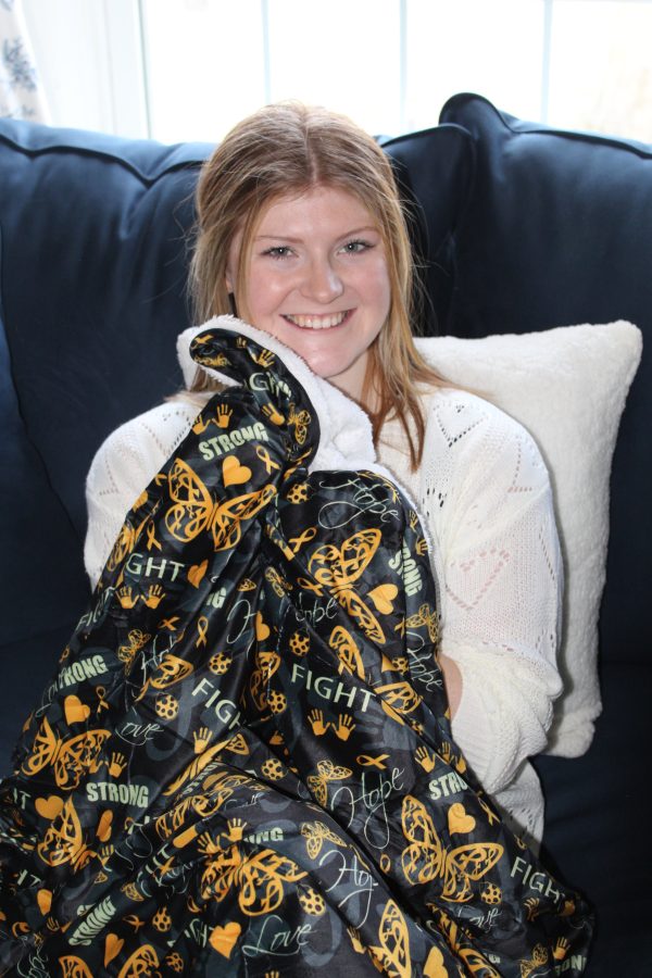 Flying Towards a Cure Throw Blanket Fashion